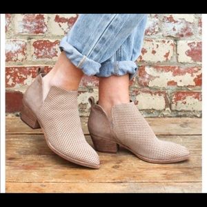 Dolce Vita booties
